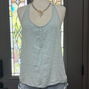 Life in Progress Women's Chambray Sleeveless Top